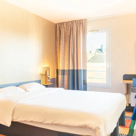 B&B Hôtel Nantes Centre Отели рядом с достопримечательностью «Иль-де-Версаль»