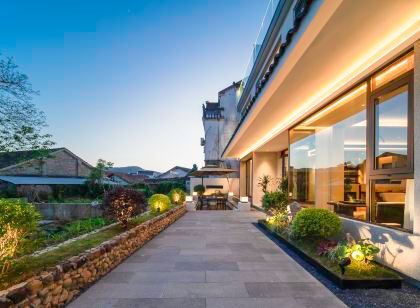 逸居·禪意星空輕奢親子度假庭院民宿（九華山遊客換乘中心店）