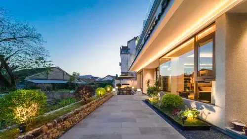Sun Sky Landscape luxury family vacation courtyard hostel (Mount Jiuhua tourist transfer center)