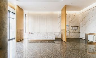 Luchen INS Cinema Hotel (Taohuatan)