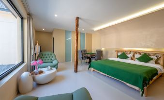Shiyi Chenyuan B&B