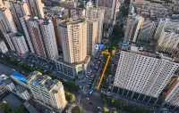 Orange Hotel (Xining Railway Station Branch) - parking