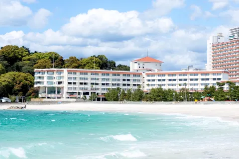 Shiraraso Grand Hotel