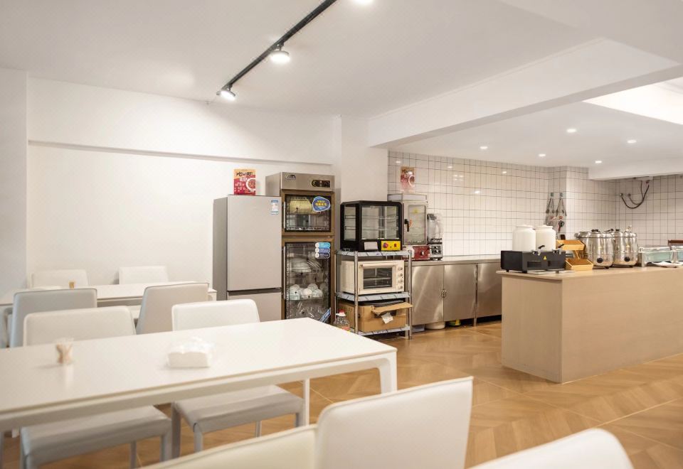 2. 첸자오 아일랜드..