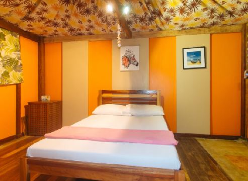 The Clara Beach and Guest House