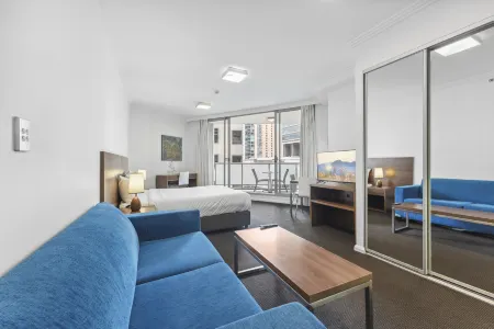 APX World Square Отели рядом со станцией Сиднейская Центральная железнодорожная станция