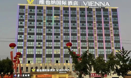 Vienna International Hotel (Wanbang Branch, Yingbin Avenue, Zhecheng, Shangqiu)
