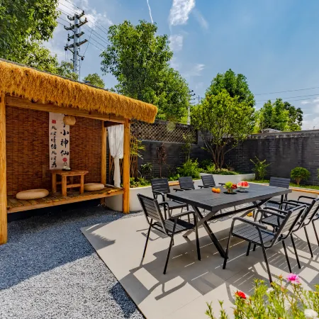 Xinyuan Garden Villa · Vacation Homestay (Wuyuan High-speed Railway Station Branch)