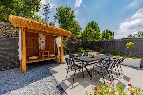 Xinyuan Garden Villa · Vacation Homestay (Wuyuan High-speed Railway Station Branch) - Mountain view
