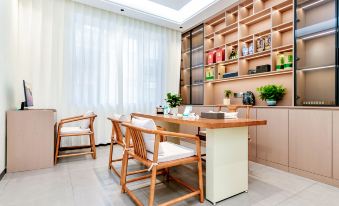 Wudangshan Shiguang Boutique Stay (Entrance to the Mountain)