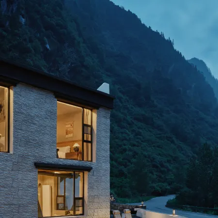Siguniang Mountain Nation Park Hotel（The most popular and convenient hotel for overseas guests）