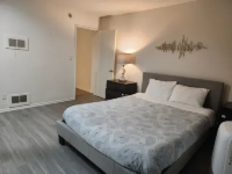 ซานตา โมนิกา เอ็กเซ็กคิวทีฟ สวีทส์