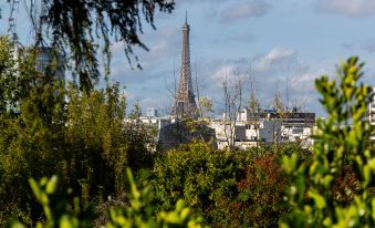 Domaine Reine Margot Paris Issy MGallery Collection