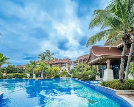 Qizi Bay Homeland Resort Hotel Hotels in Changjiang
