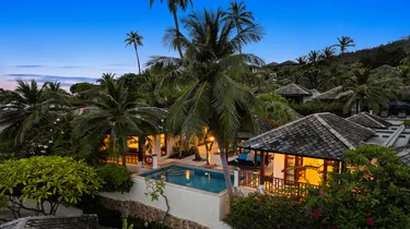 รูปภาพของAqua Vista 28: 3BR Thai Style Villa