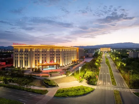 Alashankou State Guest House Отели рядом с достопримечательностью «Alataw Shankou»