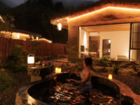 酔夢・依山静竹海温泉リゾート民宿（竜門南崑山） 竜門のホテル