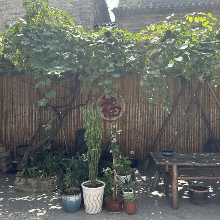 Huangcheng Xiangfu Yulou Inn