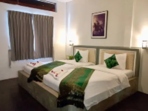 Home Inn - Inns