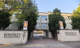 The Waverley International Hotel