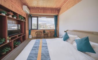 Shanju Xuese Snow Mountain Scenic Hotel