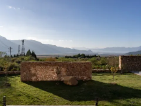 Lanxiu Snowmountain Boutique Hotel Hotels near Baishuihe River