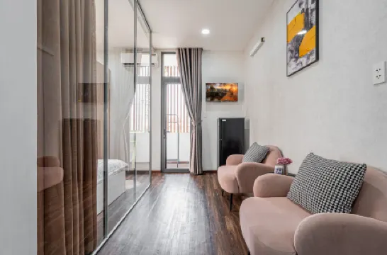 Lotus Lalala Inn Hotel Отели рядом с достопримечательностью «Музей жертв войны»