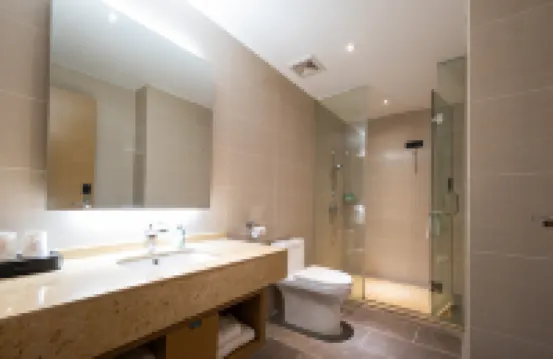 Urban Yiju Hotel (Xianning Yinquan Avenue Science and Technology College)