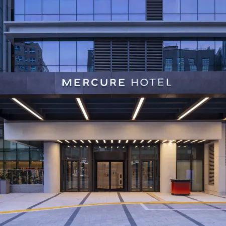 Mercure Ambassador Seoul Magok Отели рядом с достопримечательностью «Гансогу»