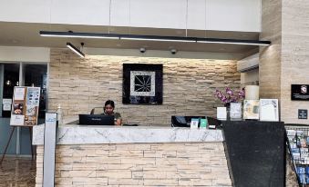 West Plaza Hotel at Lebuu Street