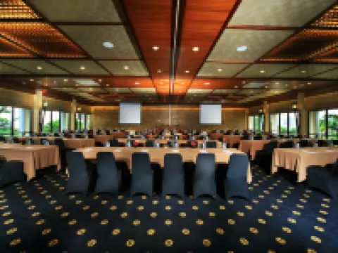 Novus Giri Puncak, Resort & Spa Hotels in Cipanas