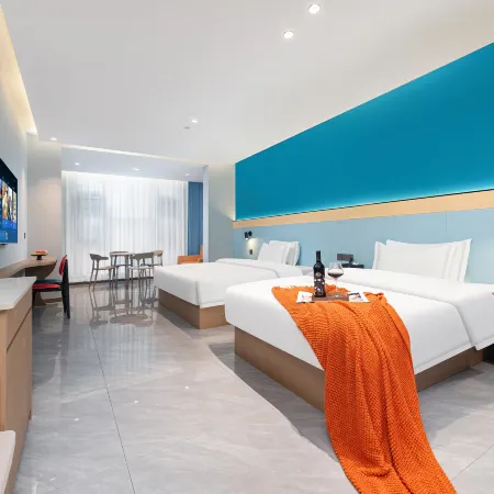 Luoyang Shengheton Hotel (Longmen High-speed Railway Station)