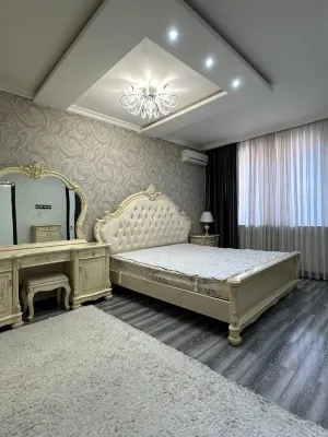 Golden House Apartments Torgovyy Tsentr 주변 호텔