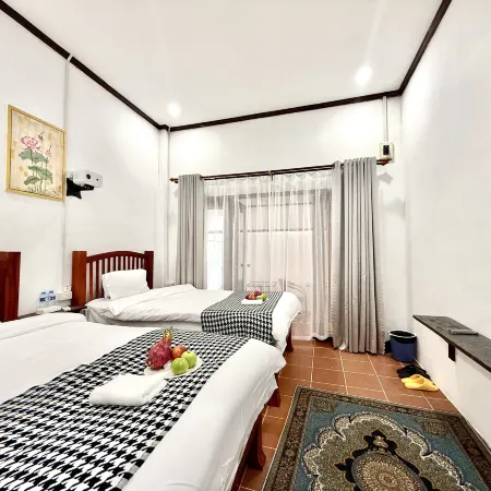 Xin Yaduo Hotel (Luang Prabang Old Town) Отели рядом с достопримечательностью «Ват Тат Луанг»