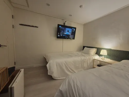 AnOn hostel