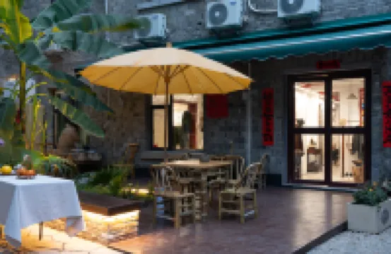 Liusu Hotel (Jinhui Plaza Traditional Chinese Medicine Hospital) Hotels in Downtown-Old District Of Liandu District