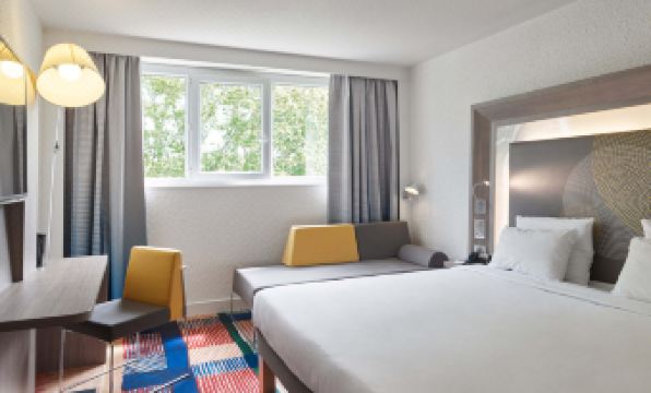 B&B Hotel Cergy Port 4 étoiles - Housity