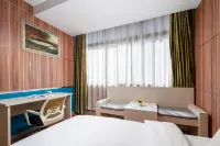 Xixia Shanshui Riverside Holiday Inn