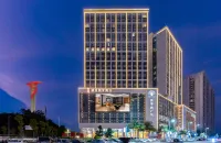 REZEN LONGUU Hotel (Maoming Xinyi Educational City Liuyun Pavilion Sightseeing Tower)
