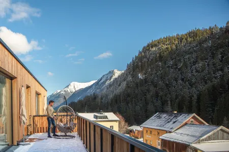 All-Suite Resort Paznaun Inklusive Silvretta Premium Card Отели в г. Mathon