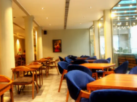 フェアウェイ コロンボ - スリランカズ ファースト ホテル ウィズ ロボット テクノロジー コロンボのホテル