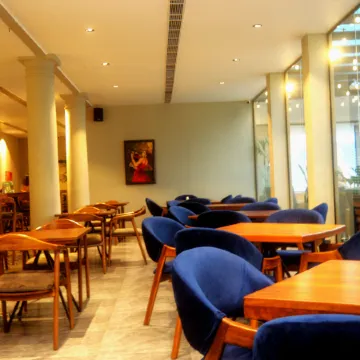 Fairway Colombo - Sri Lanka's First Hotel With Robot Technology
