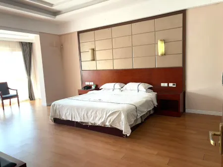 Fengtai New Era Hotel Отели рядом с достопримечательностью «Jiaogang Lake National Wetland Park»