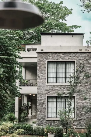 Farm Duck Resort Отели рядом с достопримечательностью «Wat Khuan Khao Laem»