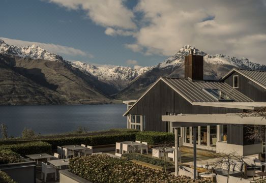 1. 로즈우드 마타카..