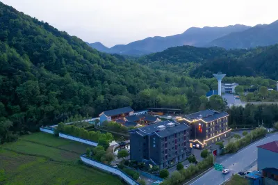 Floral Hotel·Jingdezhen Fuliang Mountain Ju Tang Homestay 푸량 호텔