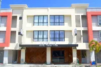 Iconic Suites & Pods Hotel Hotels near MAPS Perak