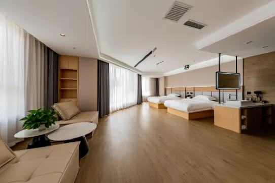 Bondi Hotel (Beiguo New Century Plaza)