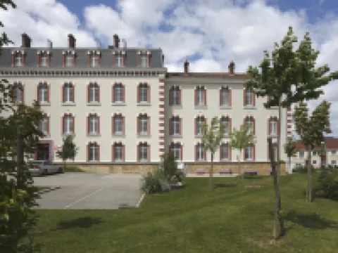 ヴァカンセオール - レ ドゥミール シャンペノワ エペルネーのホテル