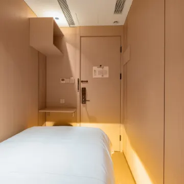 Magpie Youth Hotel (Beijing Zhongguancun Suzhou Street Subway Station Branch)